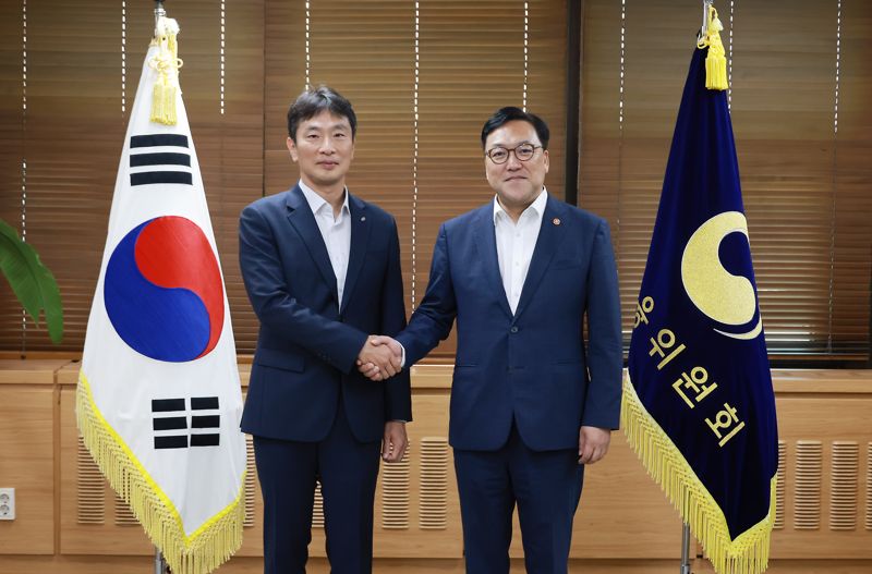 김병환 금융위원회 위원장과 이복현 금융감독원장