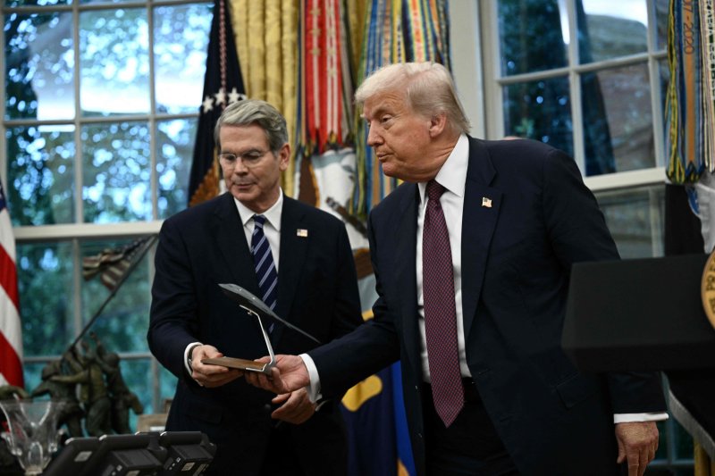 美 재무 '기축통화 유지에 강달러 필요' 트럼프 환율 정책 어디로? 관련사진1