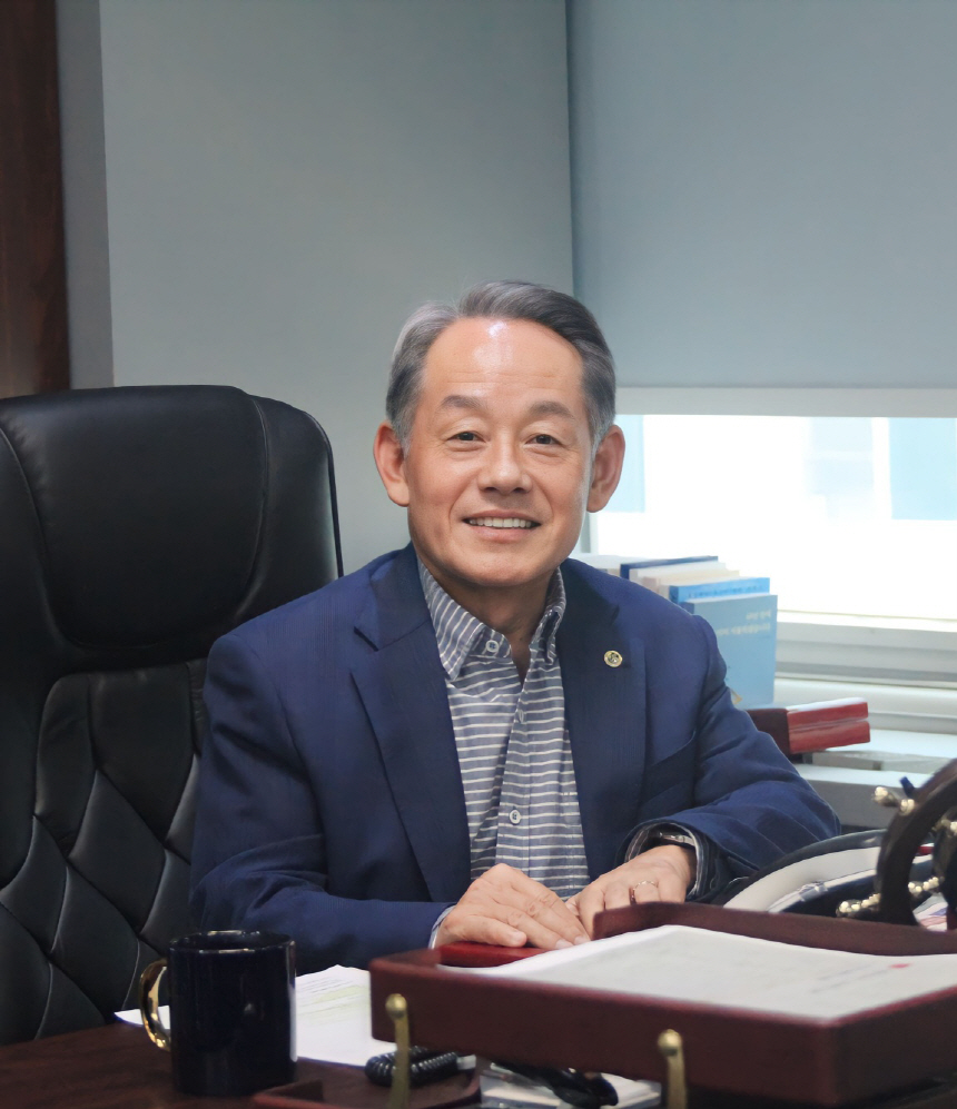 [인터뷰 | 최윤희 한국해양산업총연합회장] “항행자유 시스템 무너지고 있다”
